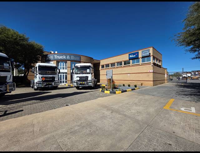 4,005M² WAREHOUSE FOR SALE IN CITY DEEP